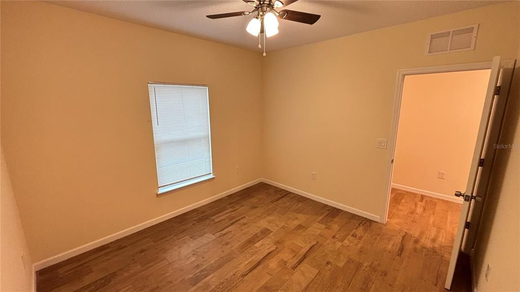 В аренду: $1,695 (3 спален, 3 ванн, 1428 Квадратных фут)