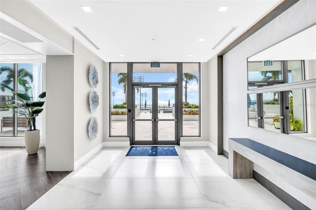 For Sale: $3,250,000 (3 beds, 4 baths, 2712 Square Feet)