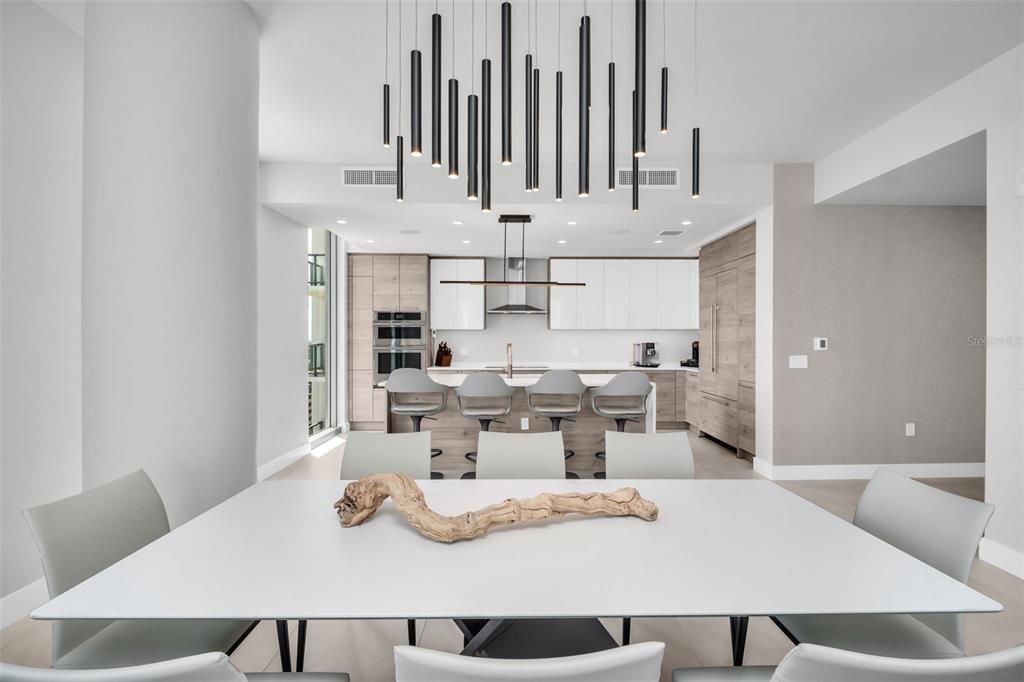 For Sale: $3,250,000 (3 beds, 4 baths, 2712 Square Feet)