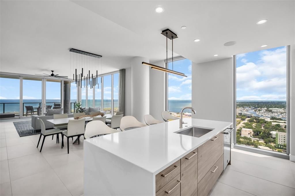 For Sale: $3,250,000 (3 beds, 4 baths, 2712 Square Feet)