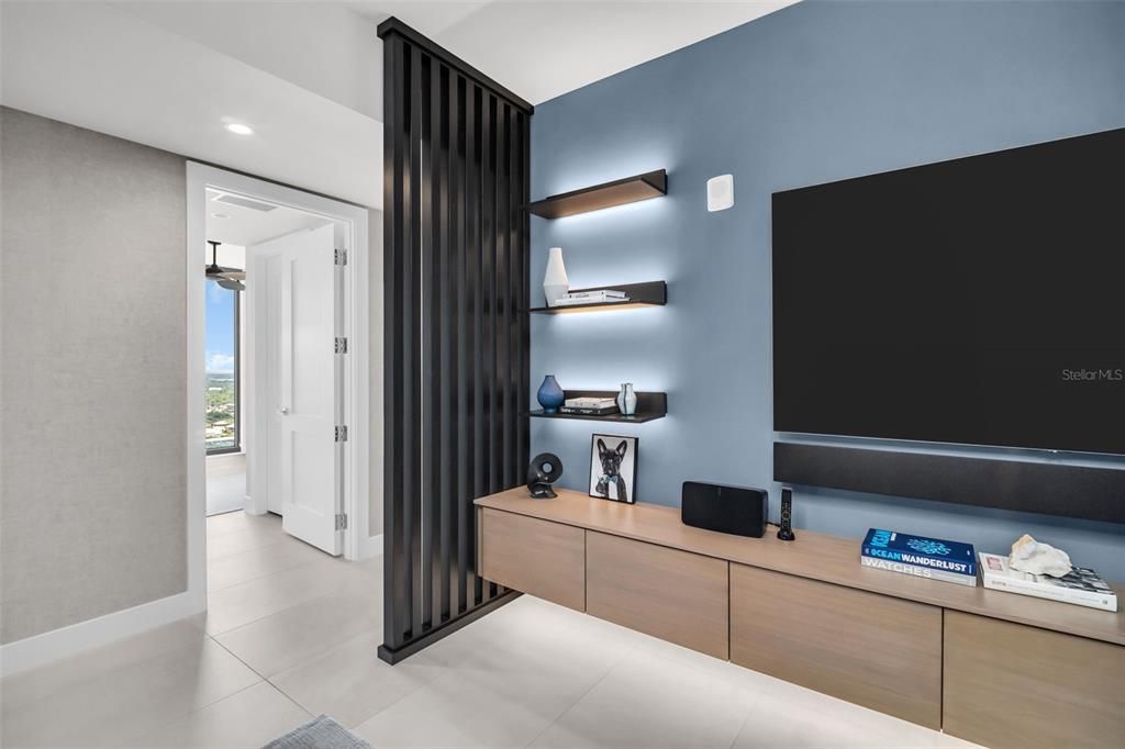 For Sale: $3,250,000 (3 beds, 4 baths, 2712 Square Feet)