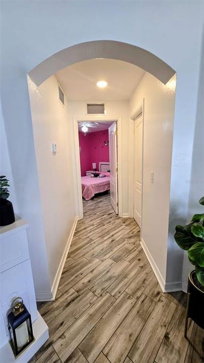 For Rent: $2,200 (3 beds, 2 baths, 1462 Square Feet)