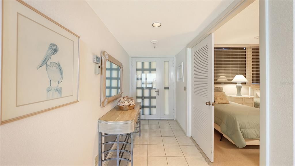 Active With Contract: $950,000 (2 beds, 2 baths, 1172 Square Feet)