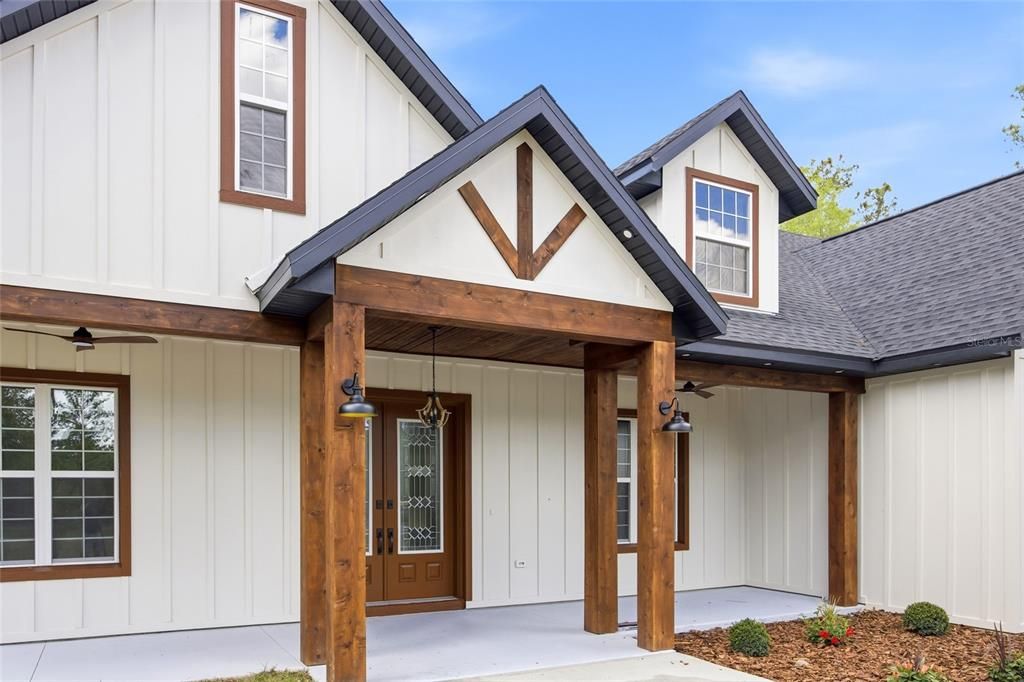 For Sale: $599,999 (4 beds, 3 baths, 2307 Square Feet)