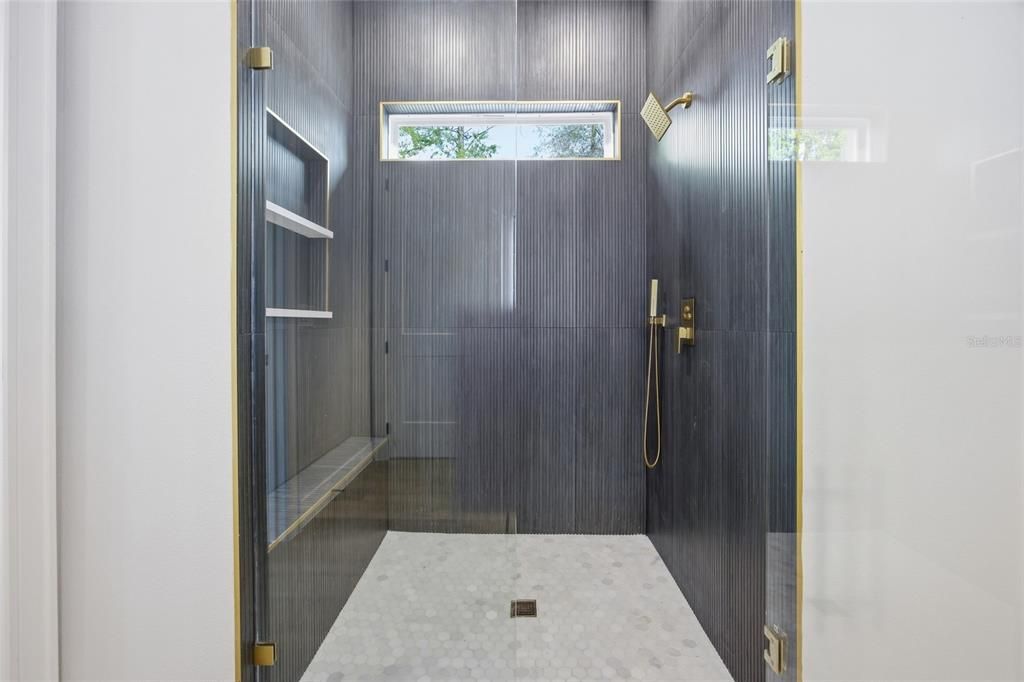 For Sale: $599,999 (4 beds, 3 baths, 2307 Square Feet)