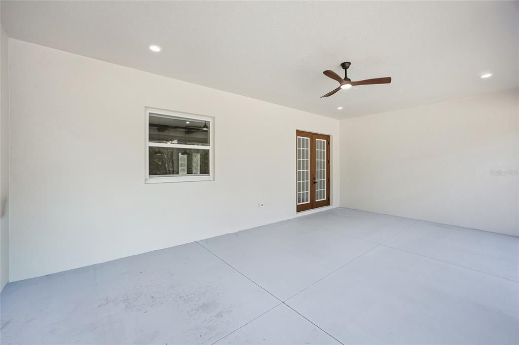 For Sale: $599,999 (4 beds, 3 baths, 2307 Square Feet)