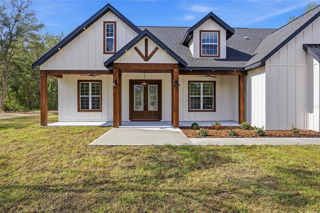 For Sale: $599,999 (4 beds, 3 baths, 2307 Square Feet)