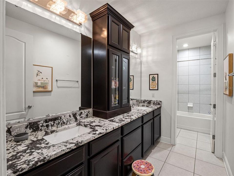 For Sale: $1,099,998 (6 beds, 4 baths, 5533 Square Feet)