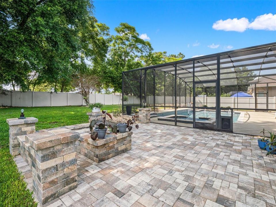 For Sale: $1,099,998 (6 beds, 4 baths, 5533 Square Feet)