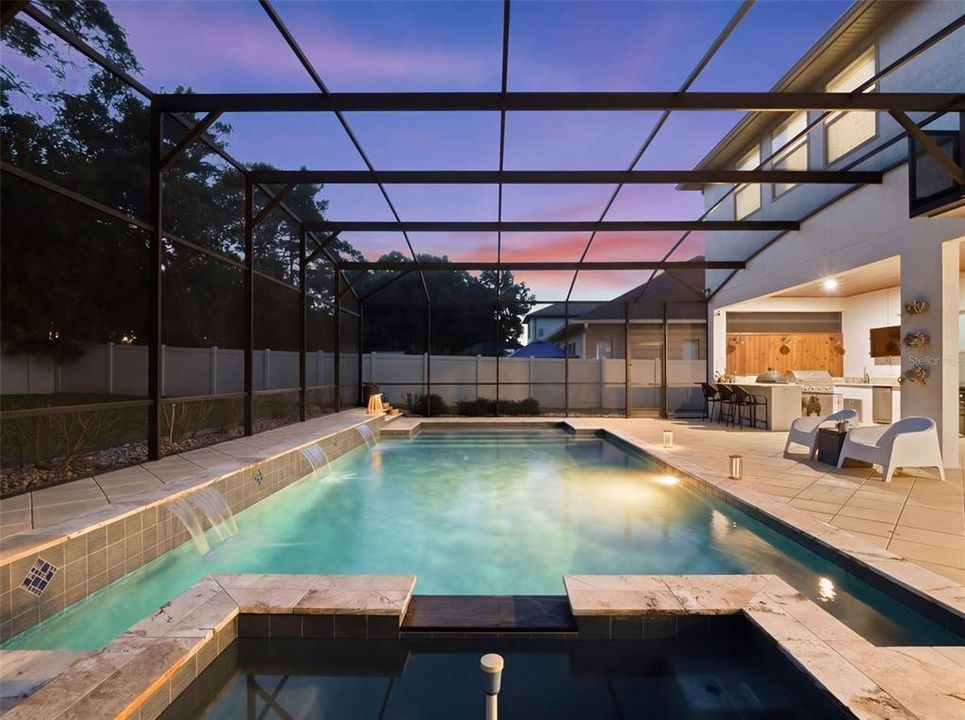 For Sale: $1,099,998 (6 beds, 4 baths, 5533 Square Feet)
