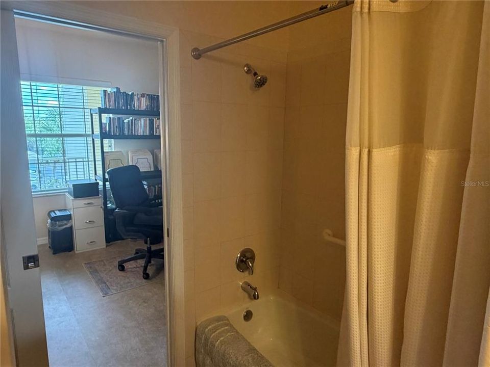For Rent: $2,150 (2 beds, 2 baths, 1334 Square Feet)
