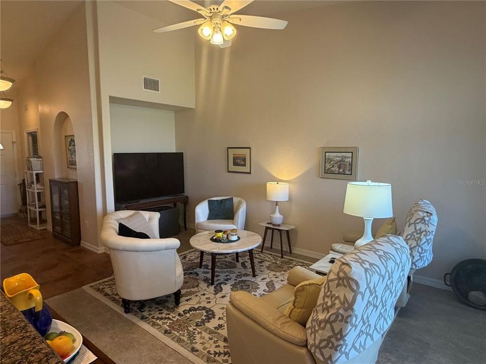 For Rent: $2,150 (2 beds, 2 baths, 1334 Square Feet)