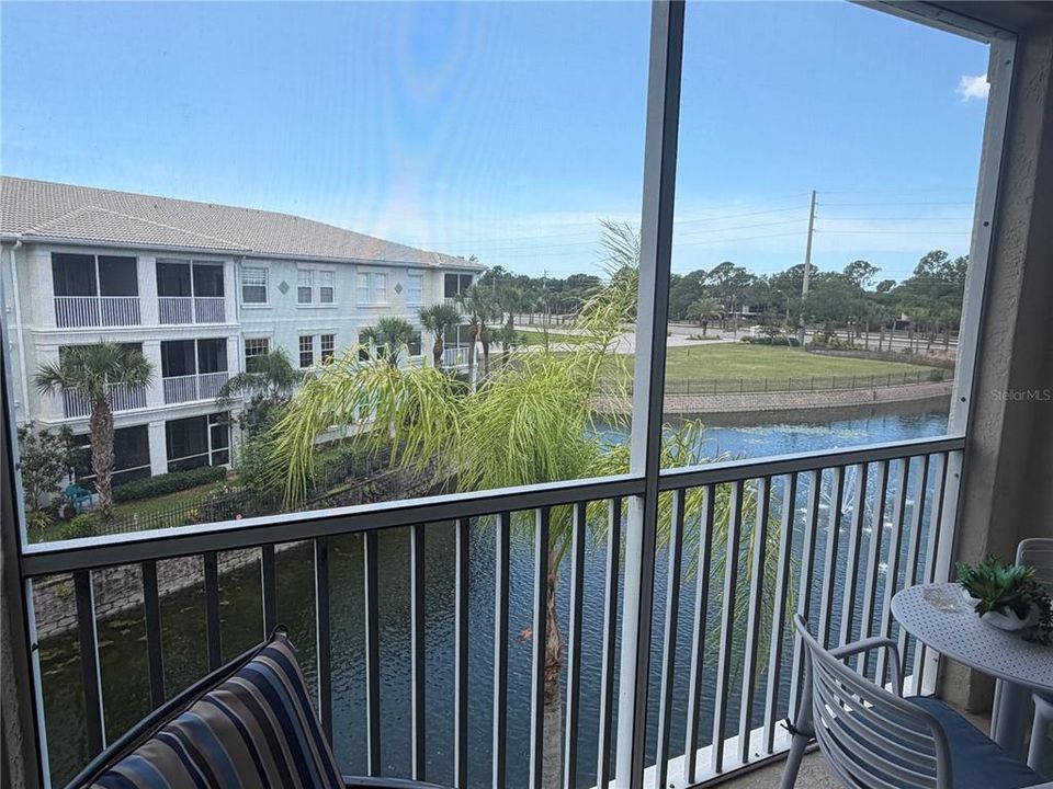 For Rent: $2,150 (2 beds, 2 baths, 1334 Square Feet)