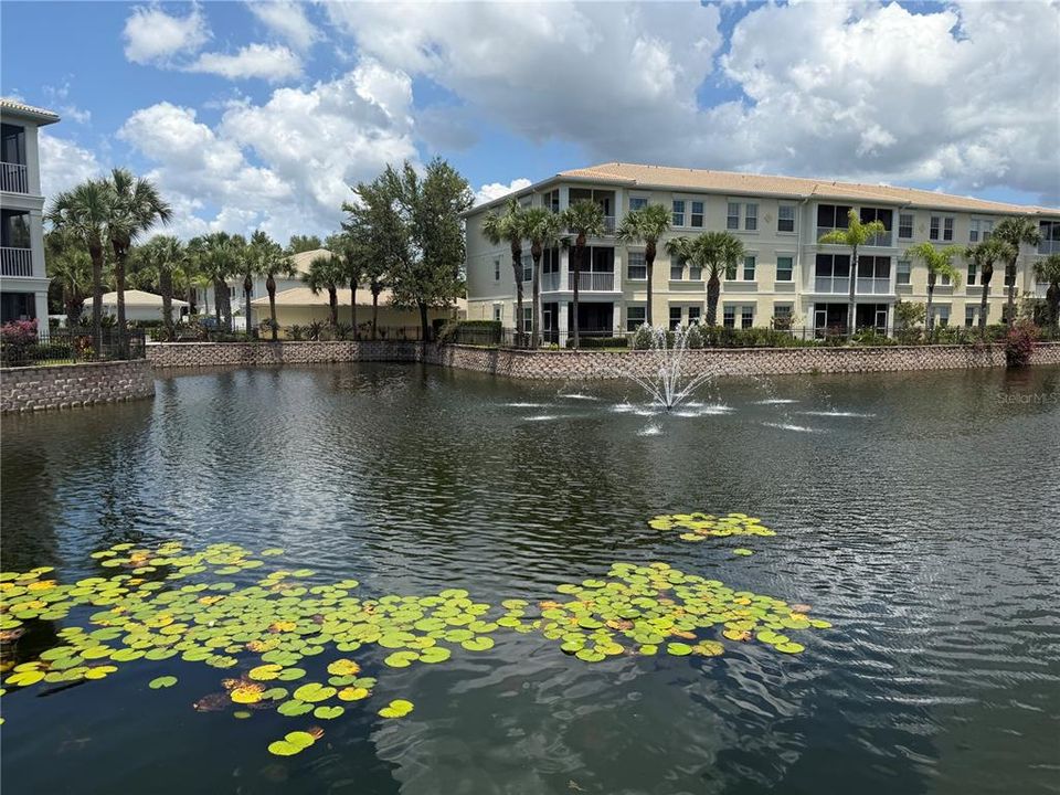 For Rent: $2,150 (2 beds, 2 baths, 1334 Square Feet)