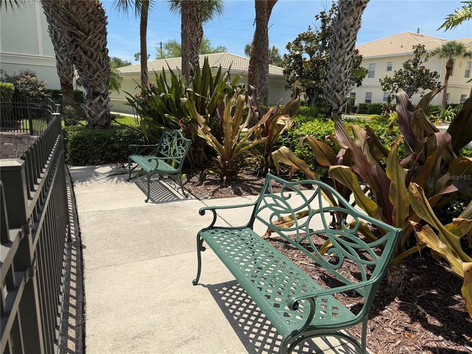 For Rent: $2,150 (2 beds, 2 baths, 1334 Square Feet)
