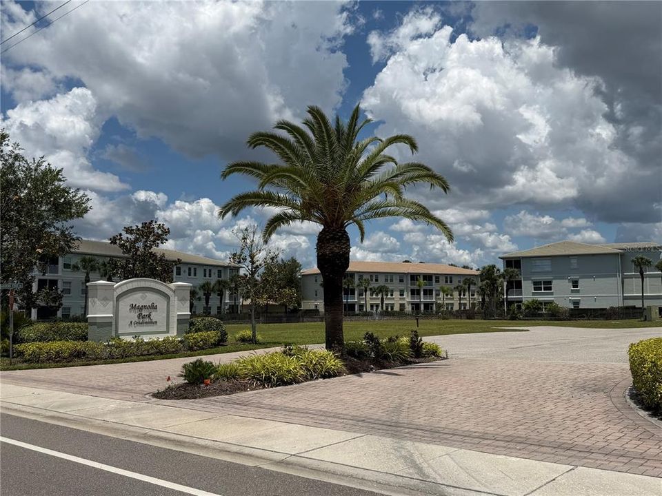 For Rent: $2,150 (2 beds, 2 baths, 1334 Square Feet)