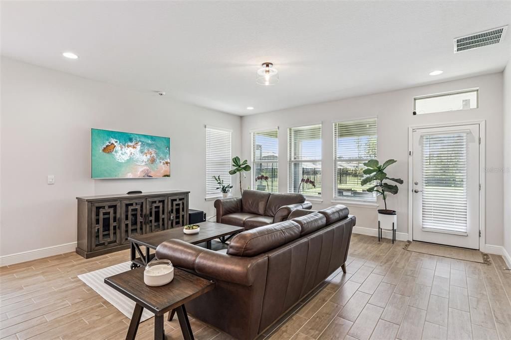 For Sale: $835,000 (4 beds, 3 baths, 3334 Square Feet)
