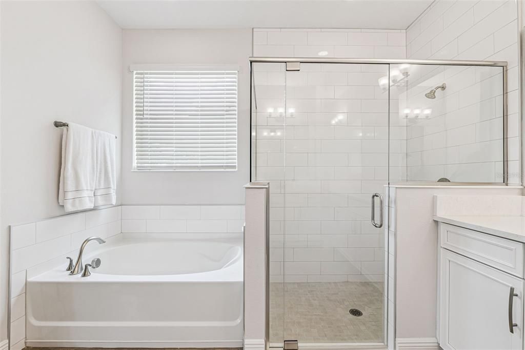 For Sale: $835,000 (4 beds, 3 baths, 3334 Square Feet)