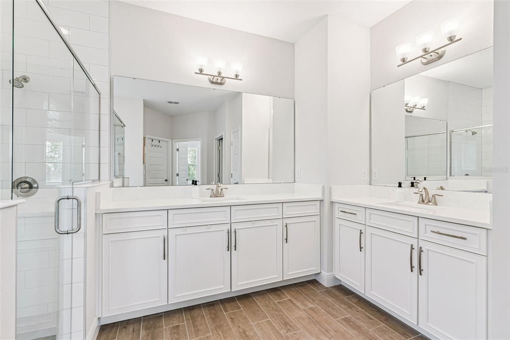 For Sale: $835,000 (4 beds, 3 baths, 3334 Square Feet)