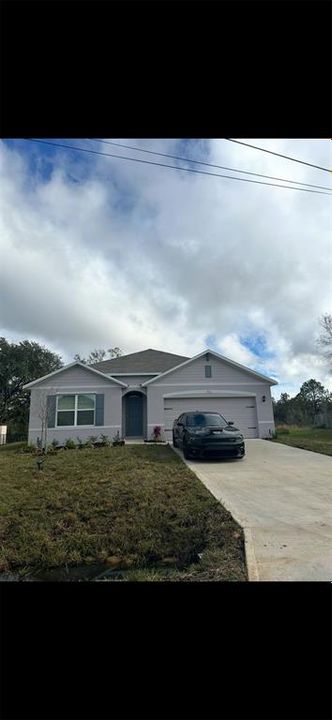 For Rent: $2,400 (4 beds, 2 baths, 1828 Square Feet)