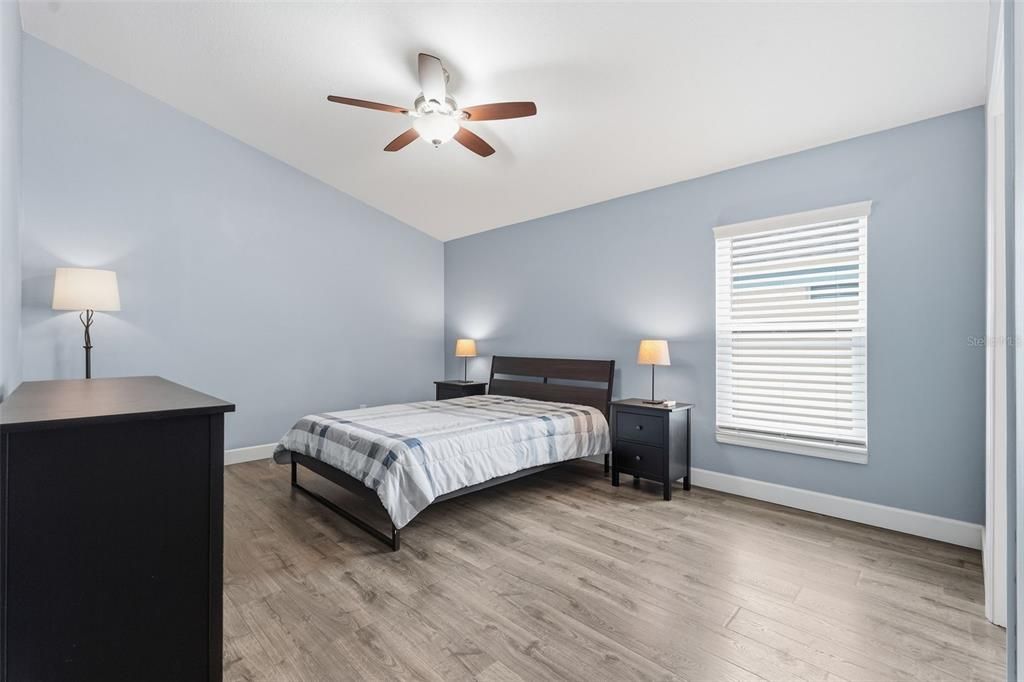 For Sale: $625,000 (4 beds, 2 baths, 1938 Square Feet)