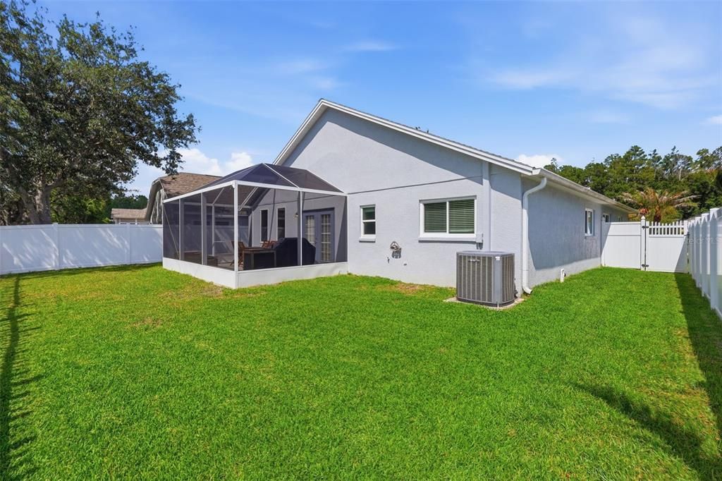 For Sale: $625,000 (4 beds, 2 baths, 1938 Square Feet)