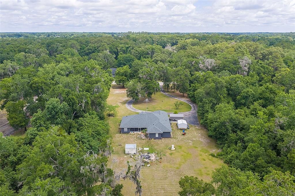 For Sale: $600,000 (5 beds, 3 baths, 2942 Square Feet)
