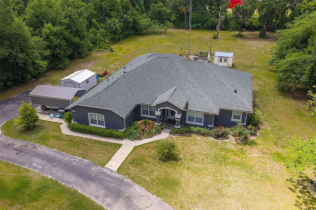 For Sale: $600,000 (5 beds, 3 baths, 2942 Square Feet)
