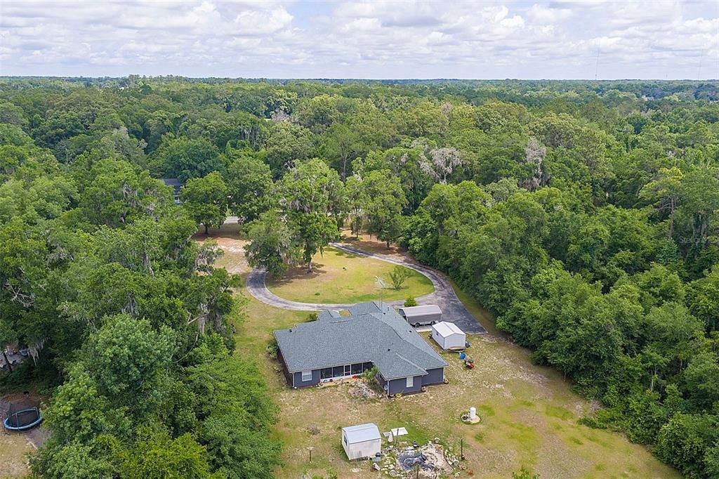 For Sale: $600,000 (5 beds, 3 baths, 2942 Square Feet)