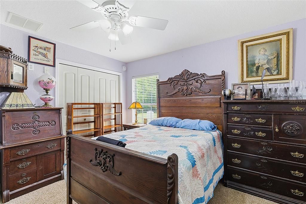 For Sale: $600,000 (5 beds, 3 baths, 2942 Square Feet)