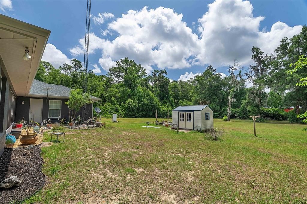 For Sale: $600,000 (5 beds, 3 baths, 2942 Square Feet)