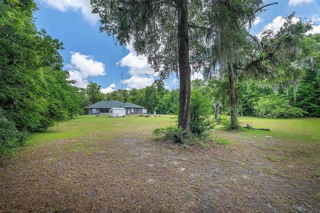 For Sale: $600,000 (5 beds, 3 baths, 2942 Square Feet)