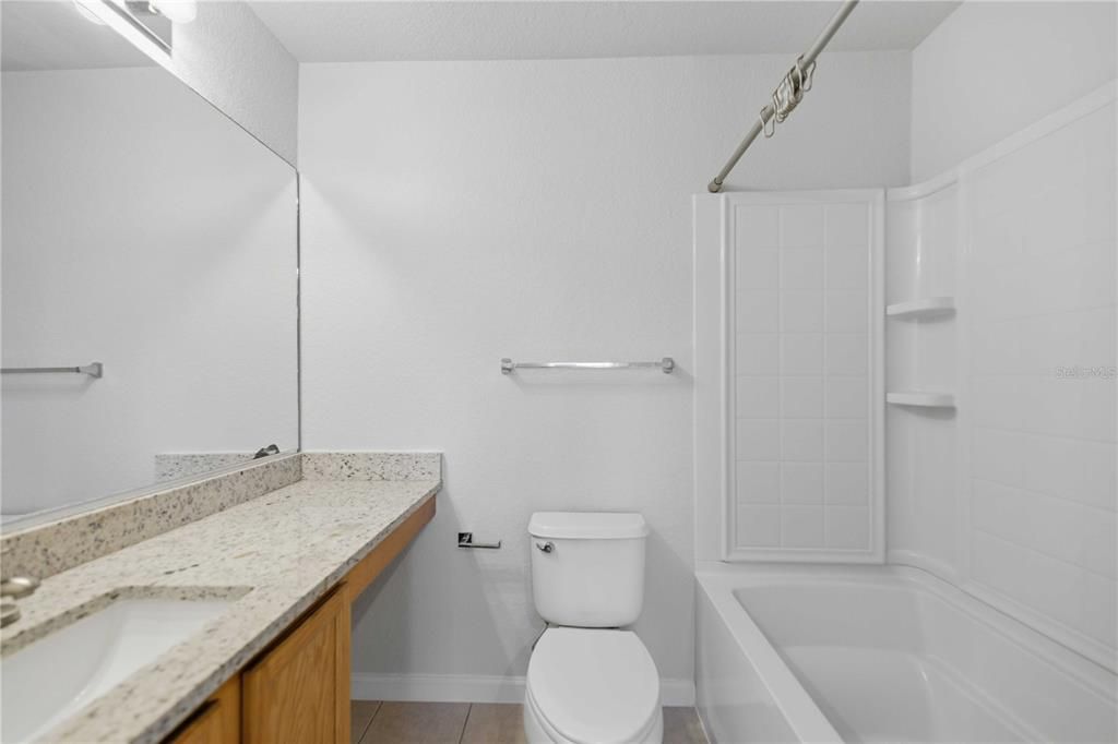Active With Contract: $160,000 (2 beds, 2 baths, 1134 Square Feet)
