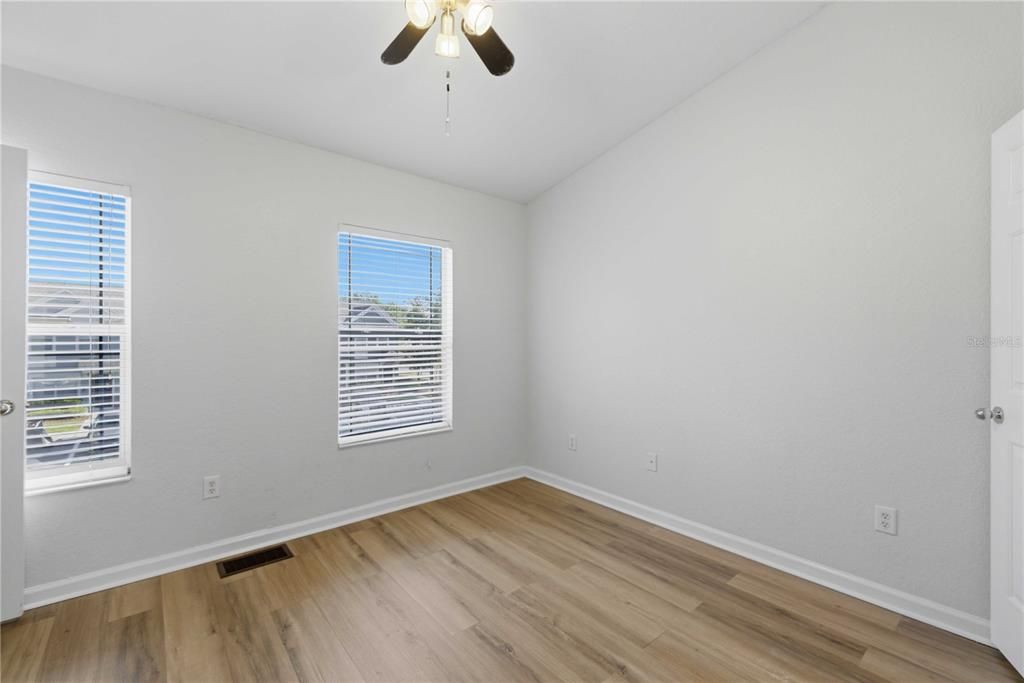 Active With Contract: $160,000 (2 beds, 2 baths, 1134 Square Feet)