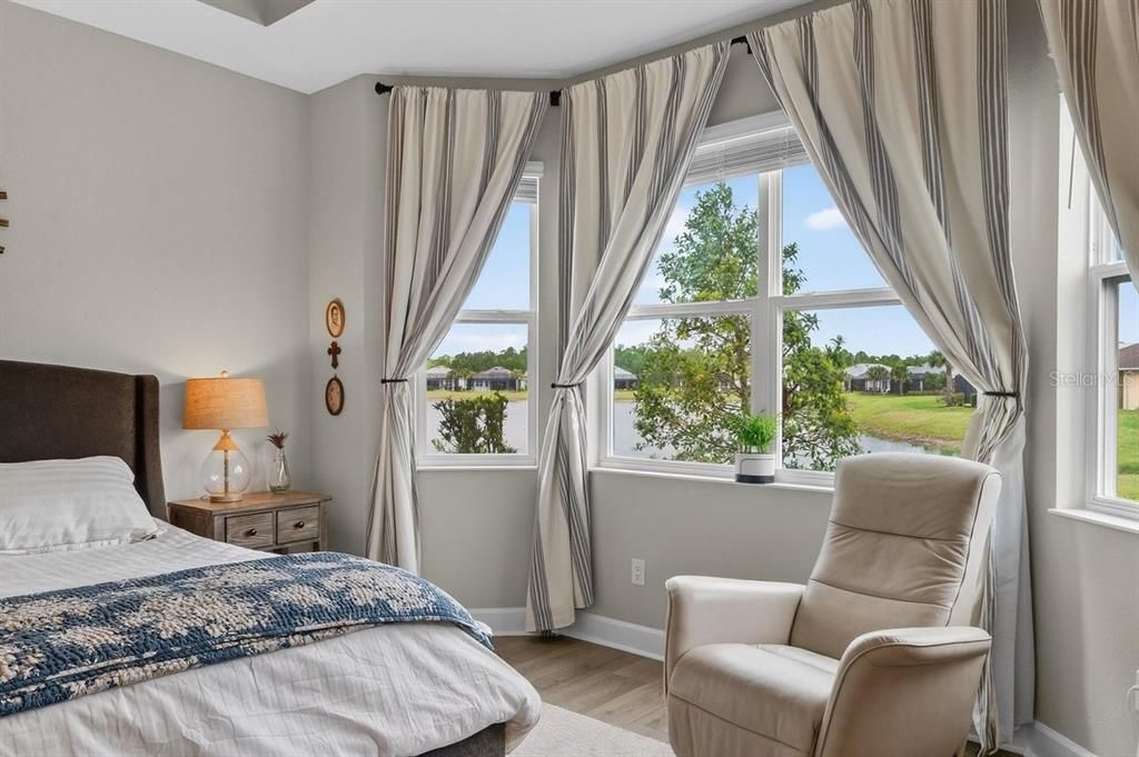 For Sale: $615,000 (2 beds, 2 baths, 1922 Square Feet)