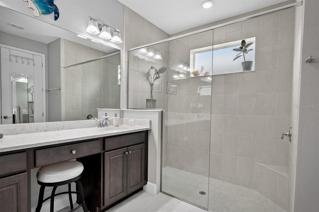 For Sale: $615,000 (2 beds, 2 baths, 1922 Square Feet)