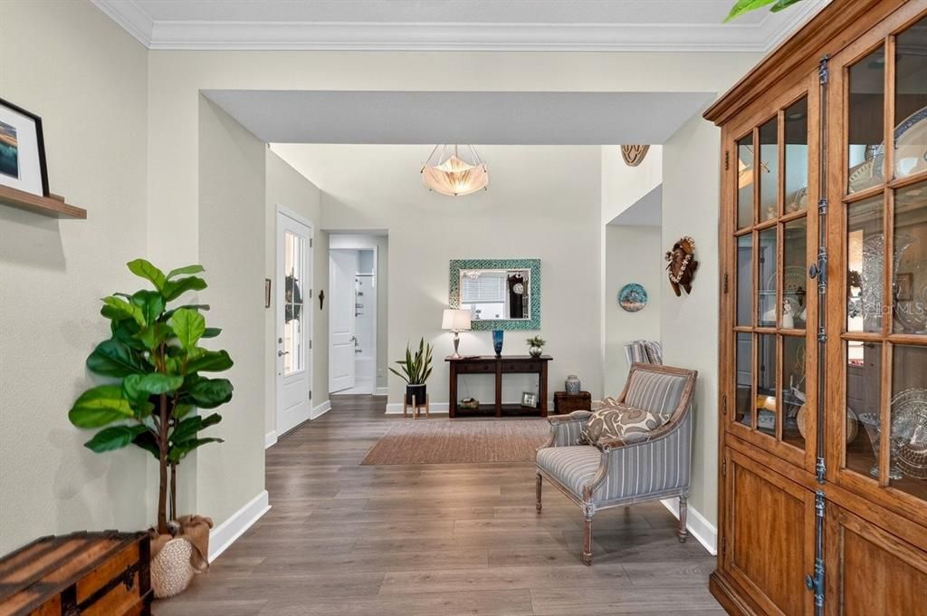 For Sale: $615,000 (2 beds, 2 baths, 1922 Square Feet)
