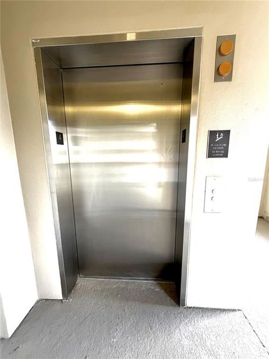En Renta: $3,250 (3 camas, 2 baños, 1721 Pies cuadrados)
