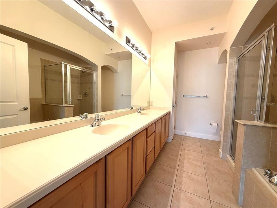 En Renta: $3,250 (3 camas, 2 baños, 1721 Pies cuadrados)