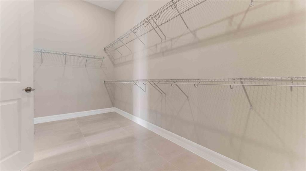For Sale: $539,990 (3 beds, 2 baths, 1968 Square Feet)