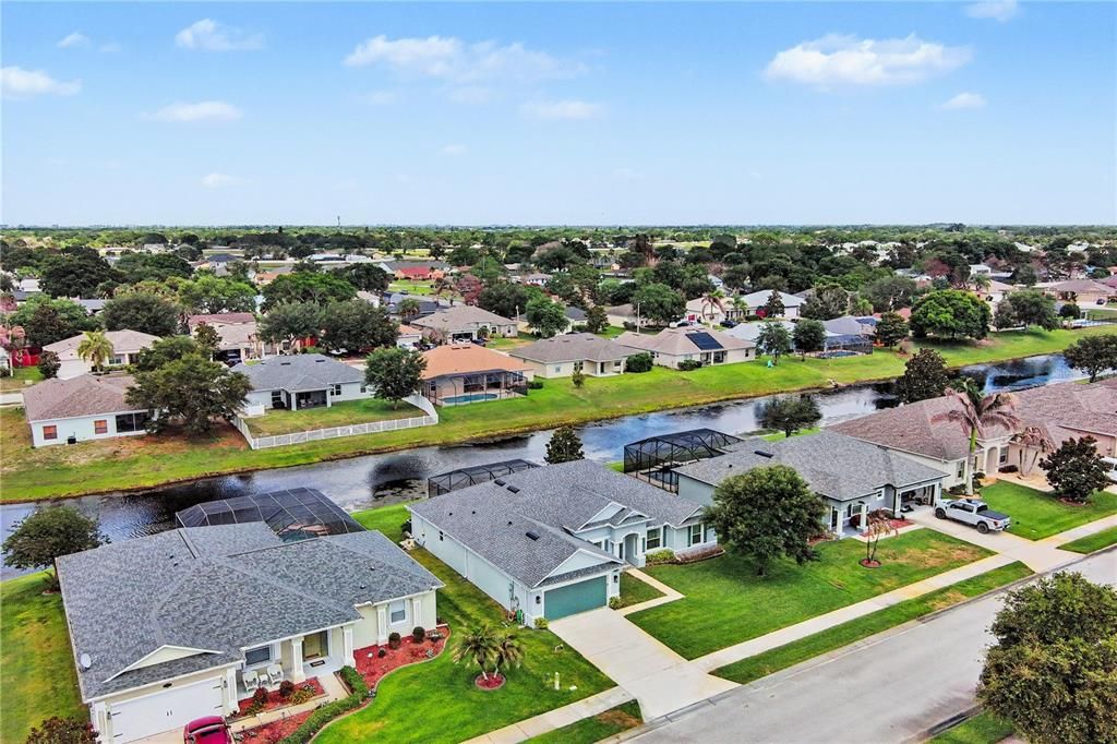 For Sale: $465,000 (4 beds, 3 baths, 2365 Square Feet)