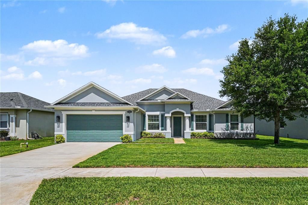 For Sale: $465,000 (4 beds, 3 baths, 2365 Square Feet)