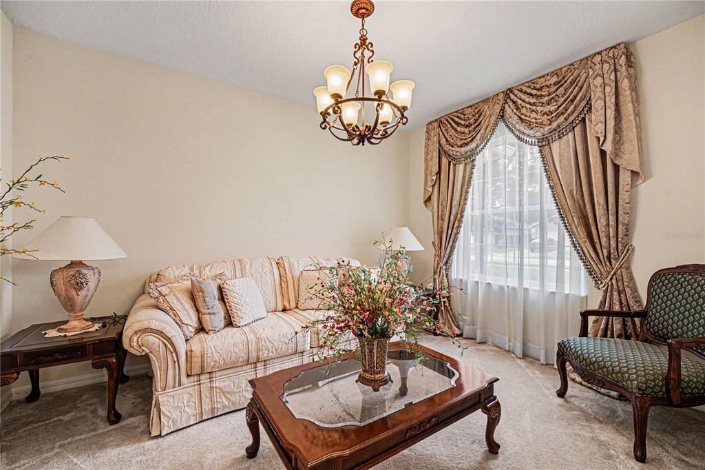 For Sale: $465,000 (4 beds, 3 baths, 2365 Square Feet)