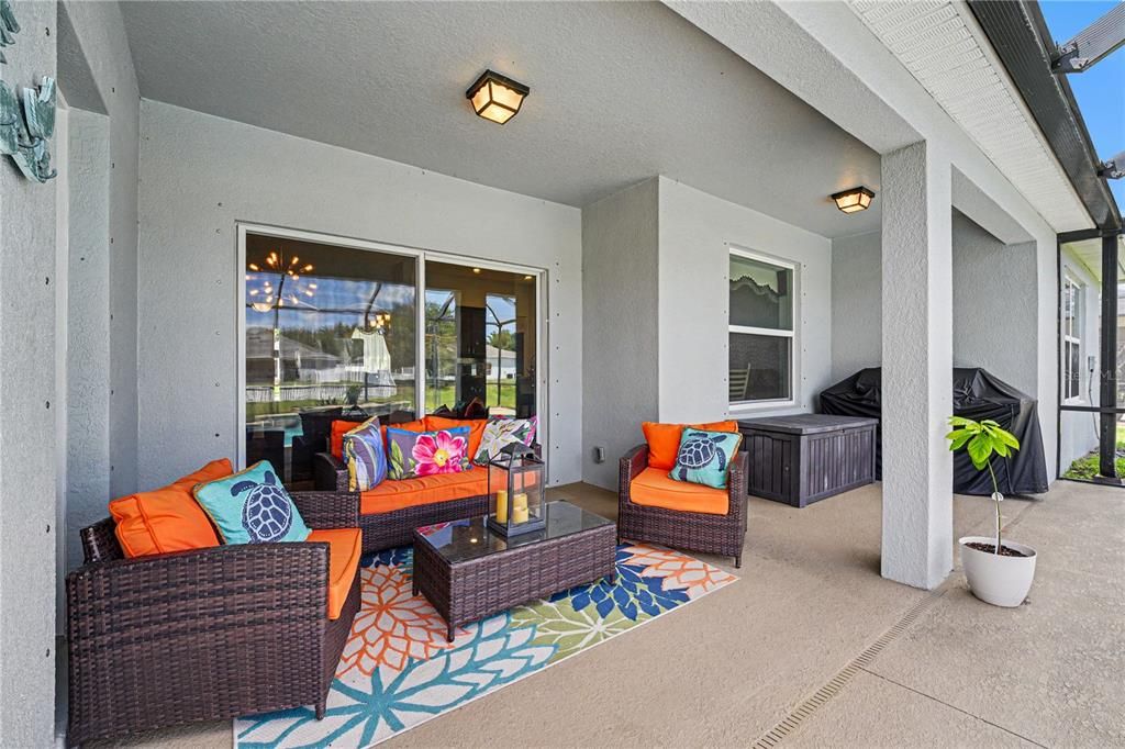 For Sale: $465,000 (4 beds, 3 baths, 2365 Square Feet)