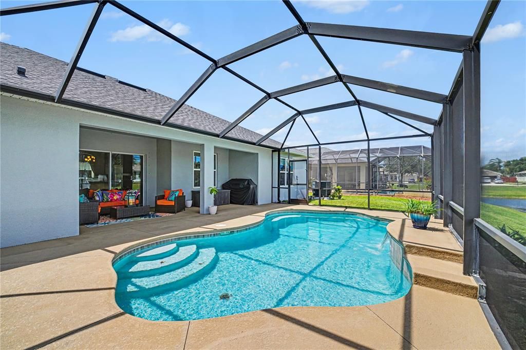For Sale: $465,000 (4 beds, 3 baths, 2365 Square Feet)