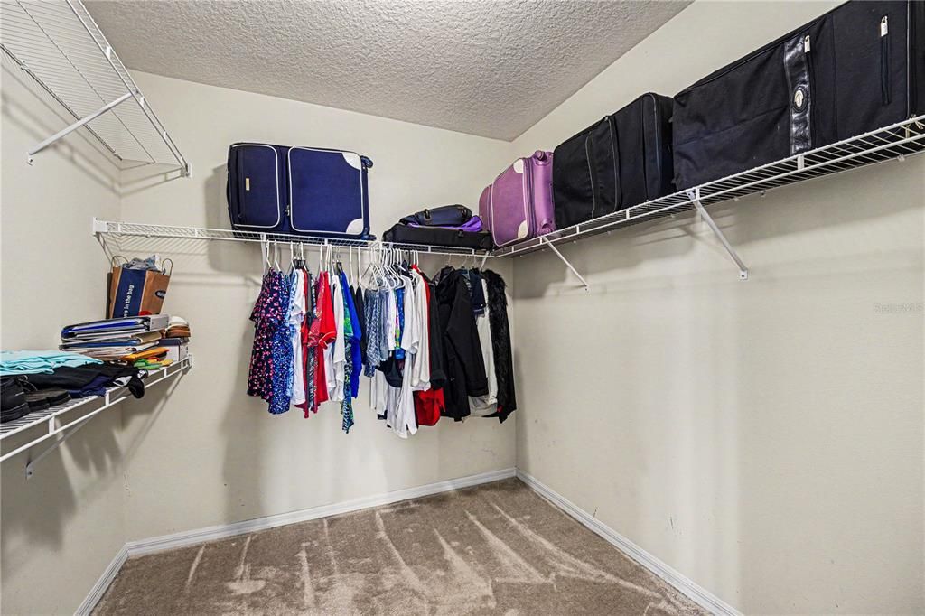 For Sale: $465,000 (4 beds, 3 baths, 2365 Square Feet)