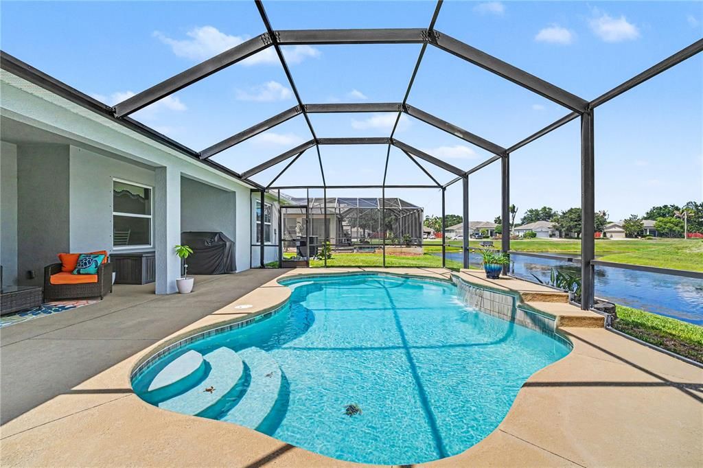 For Sale: $465,000 (4 beds, 3 baths, 2365 Square Feet)