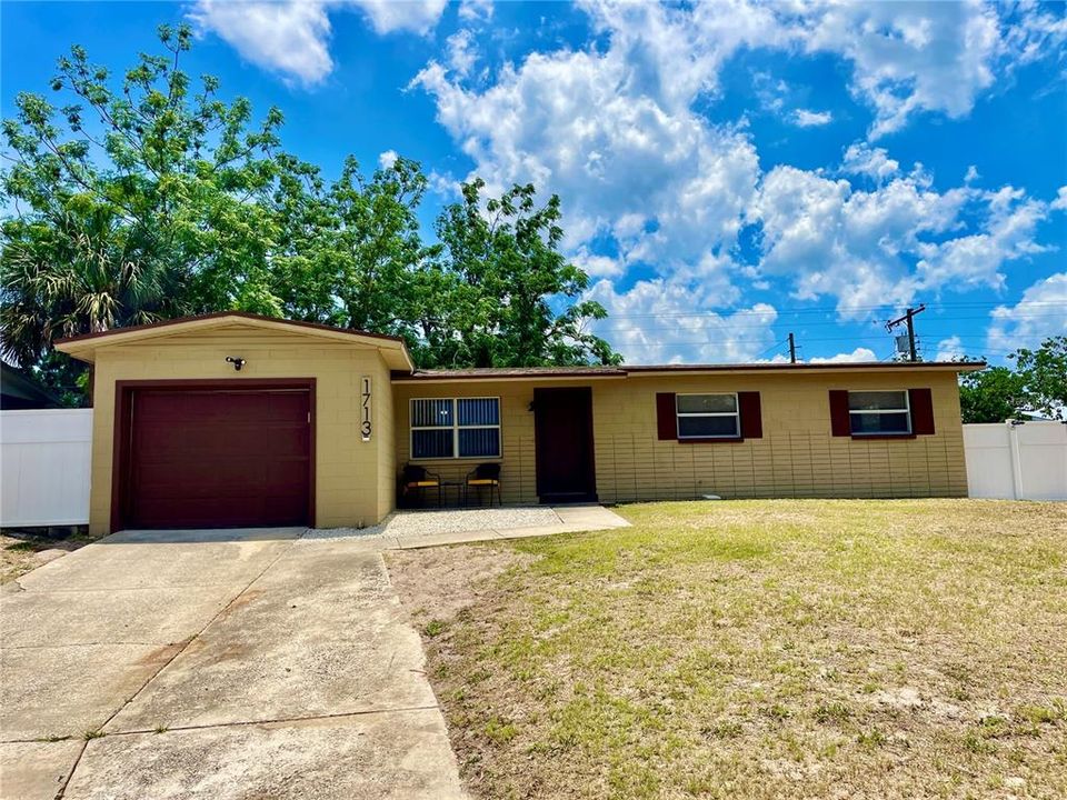 Recently Sold: $244,500 (4 beds, 2 baths, 1156 Square Feet)