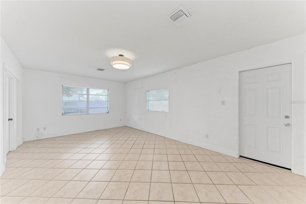 For Sale: $650,000 (3 beds, 1 baths, 1746 Square Feet)