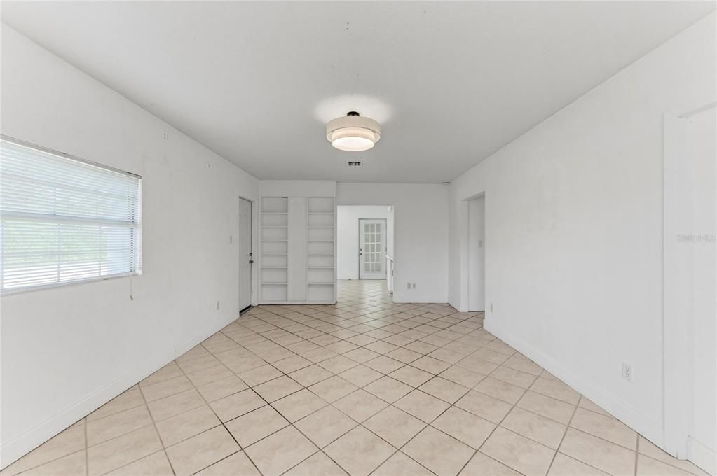 For Sale: $650,000 (3 beds, 1 baths, 1746 Square Feet)